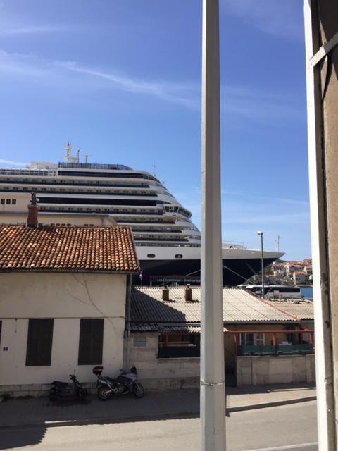 Main Bus Station Rooms Dubrovnik Exterior photo